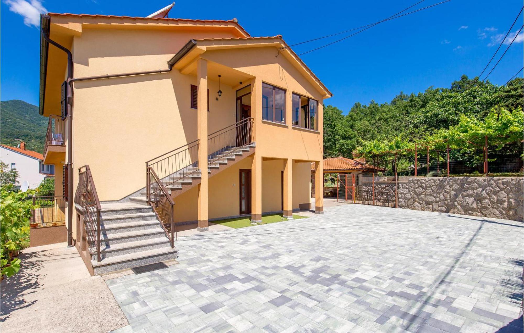 Amazing Apartment In Veprinac With Kitchen Exterior photo
